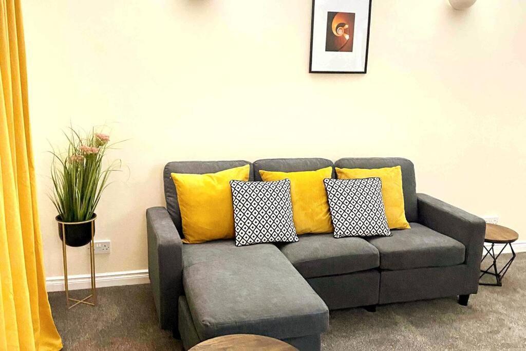 Smartrips Beckton Townhouse With Parking Apartamento Londres
