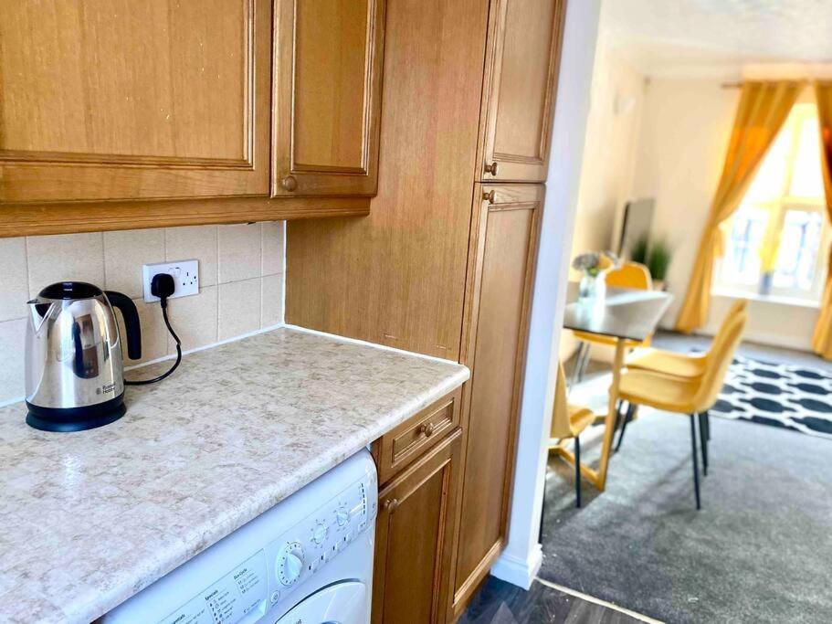 Apartamento Smartrips Beckton Townhouse With Parking Londres