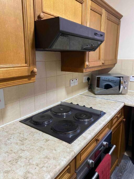 Smartrips Beckton Townhouse With Parking * Londres