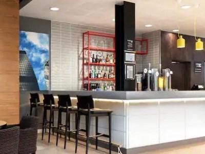 Hampton By Hilton Docklands 3*