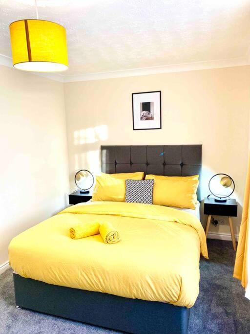 Smartrips Beckton Townhouse With Parking Londres
