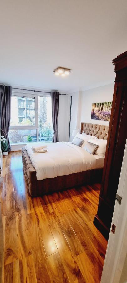 Double King Suite, Canary Wharf Waterfront London