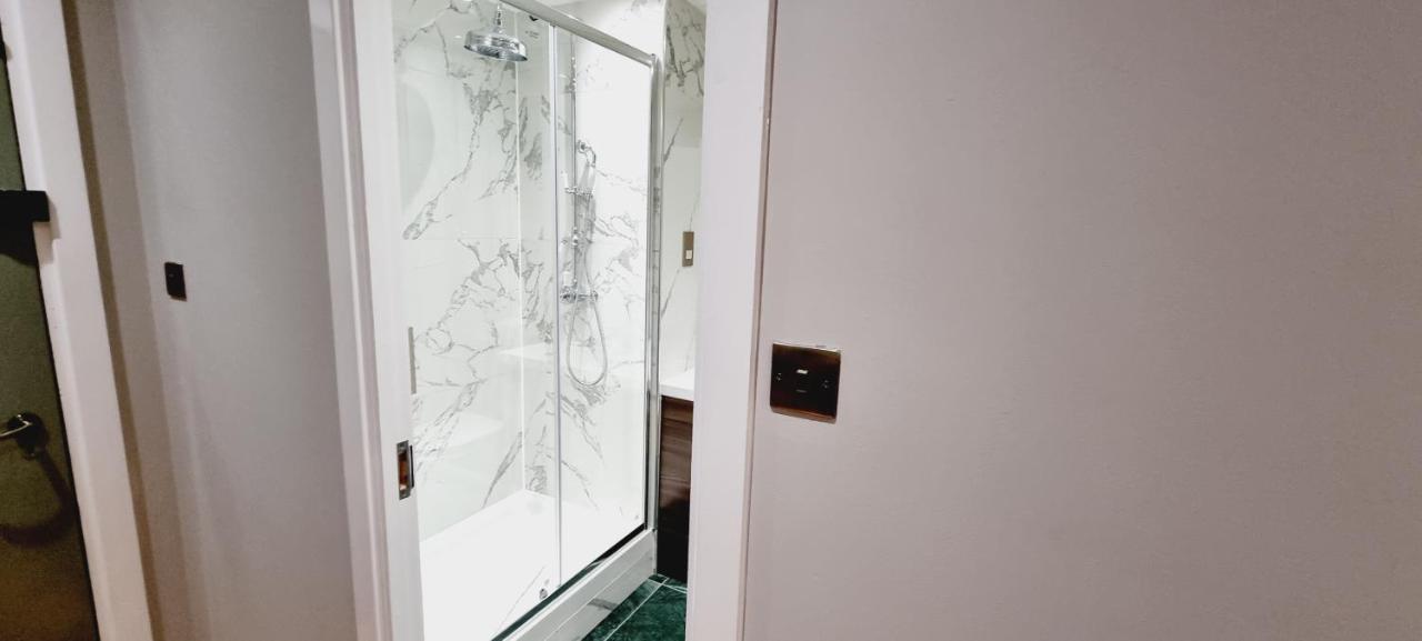 Double King Suite, Canary Wharf Waterfront *