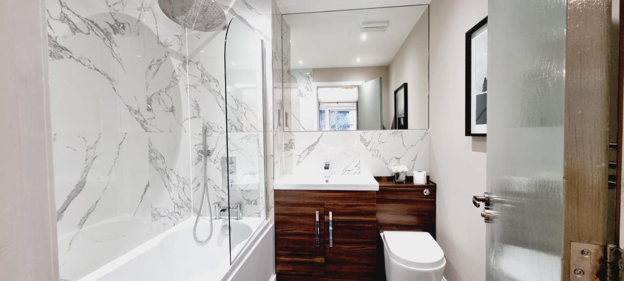 Double King Suite, Canary Wharf Waterfront