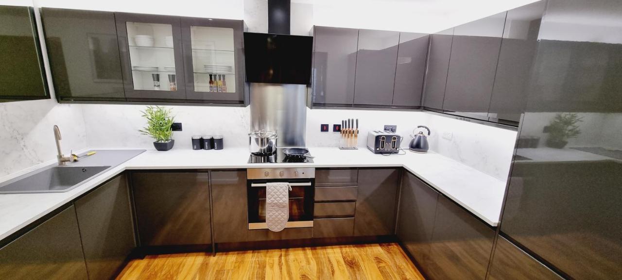 Apartment Double King Suite, Canary Wharf Waterfront *