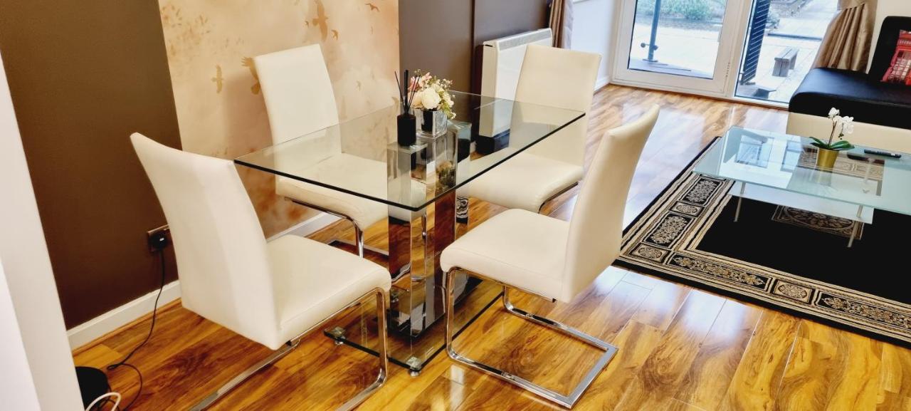 Double King Suite, Canary Wharf Waterfront Apartment