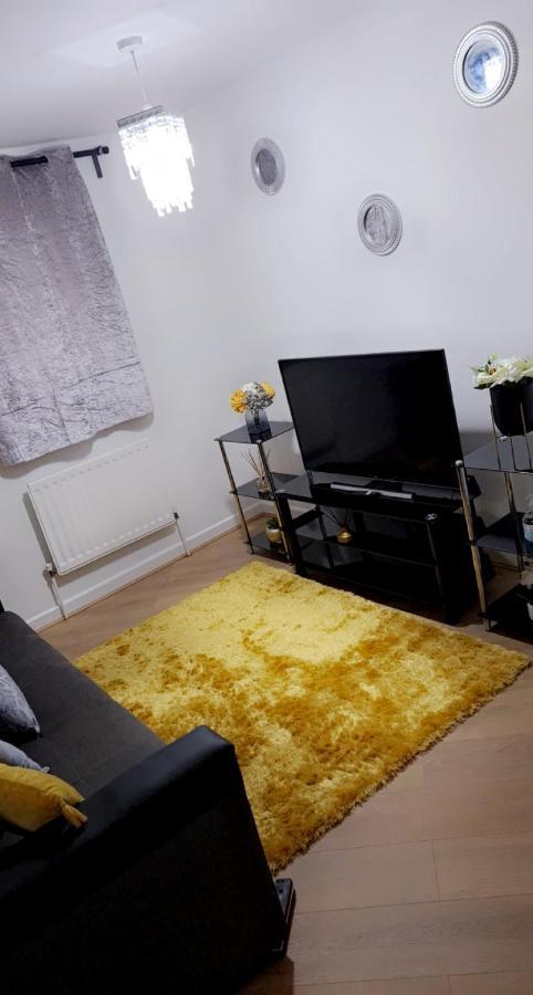 1 Bed Apartment, Peckham Rye *
