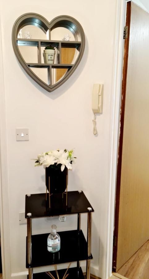 1 Bed Apartment, Peckham Rye * Londres