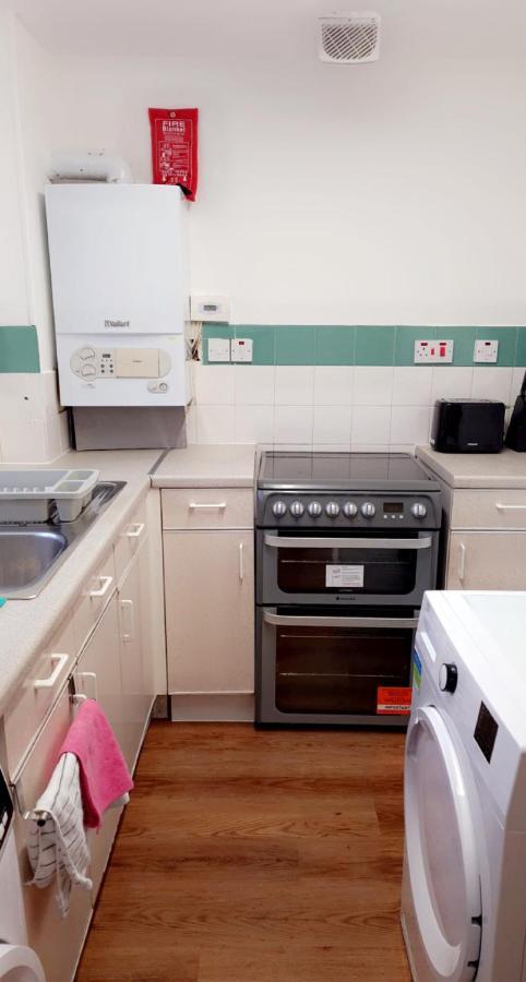 1 Bed Apartment, Peckham Rye * Londres