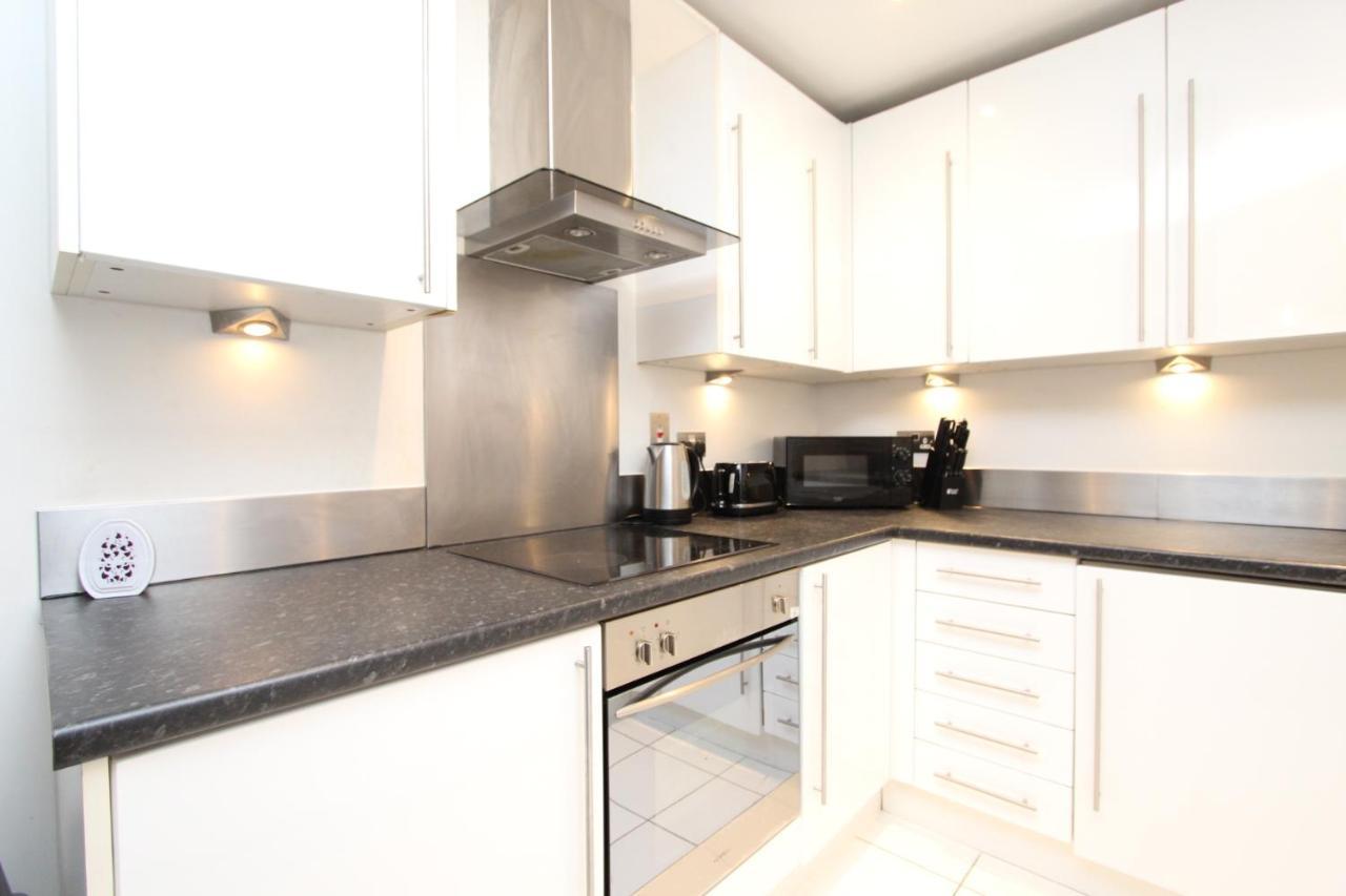 Spacious 1- Bedroom In E16 * Londres