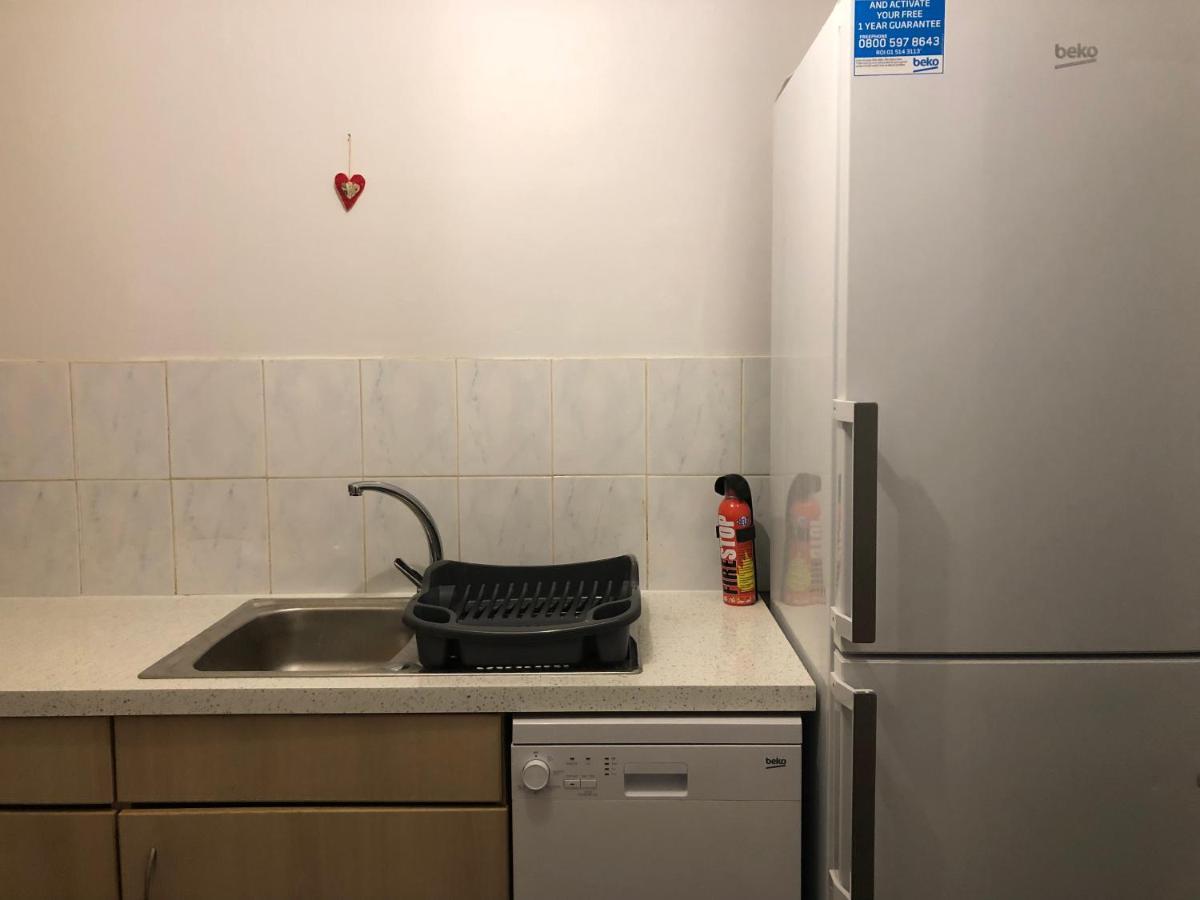 Apartamento Thames View & Free Parking - Perfect Long Workers Only Londres