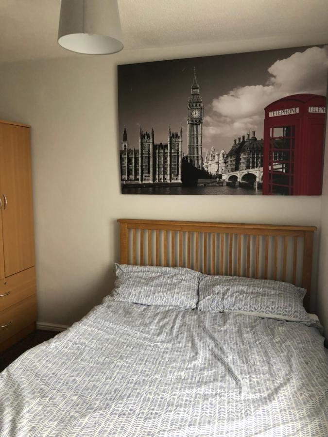 Apartamento Thames View & Free Parking - Perfect Long Workers Only Londres