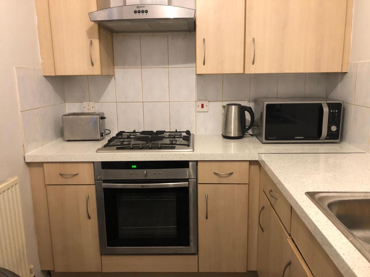 Apartamento Thames View & Free Parking - Perfect Long Workers Only Londres