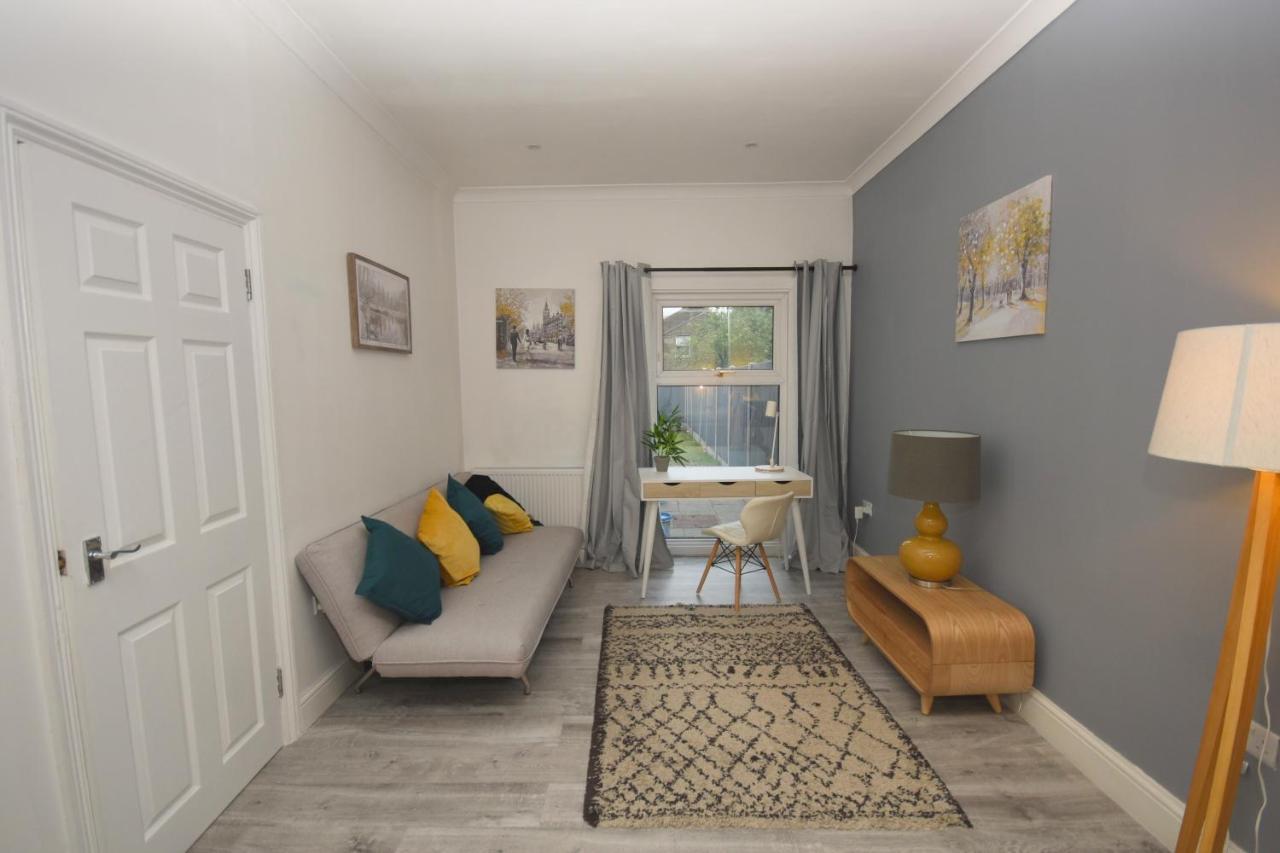 Jb Greenwich, 3 Bed House,ideal For Contractors And Family Casa de Férias