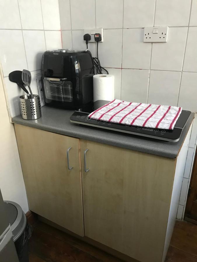 Bubblesbnb- Lovely 1 Bedroom Studio Flat Appartement
