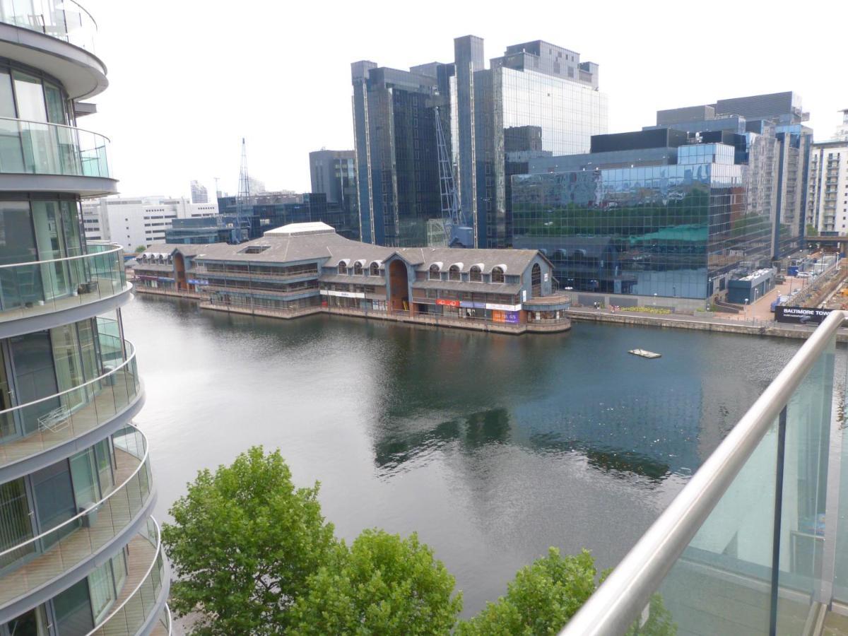 1 Bed Suite, Waterside, Canary Wharf * Londen