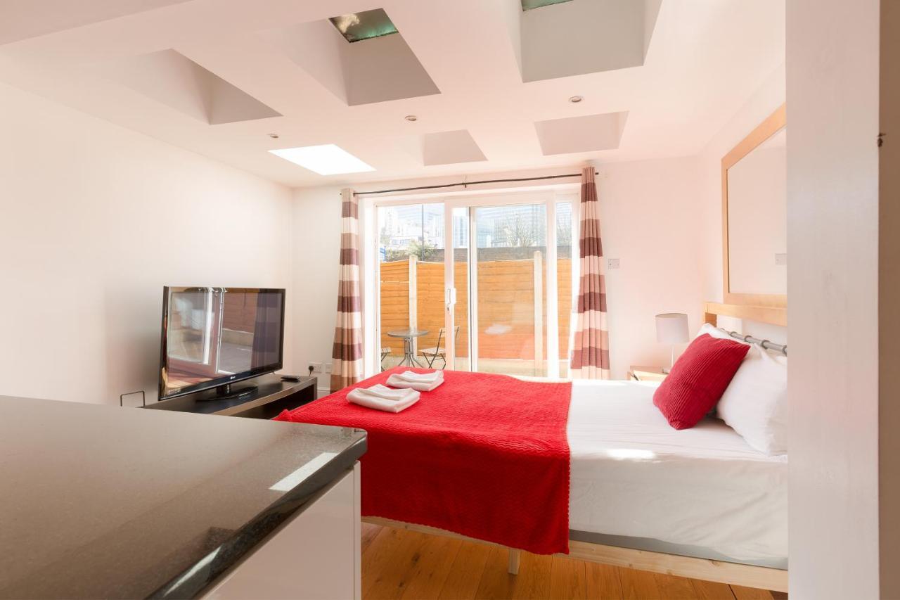 Centra Wharf Londen