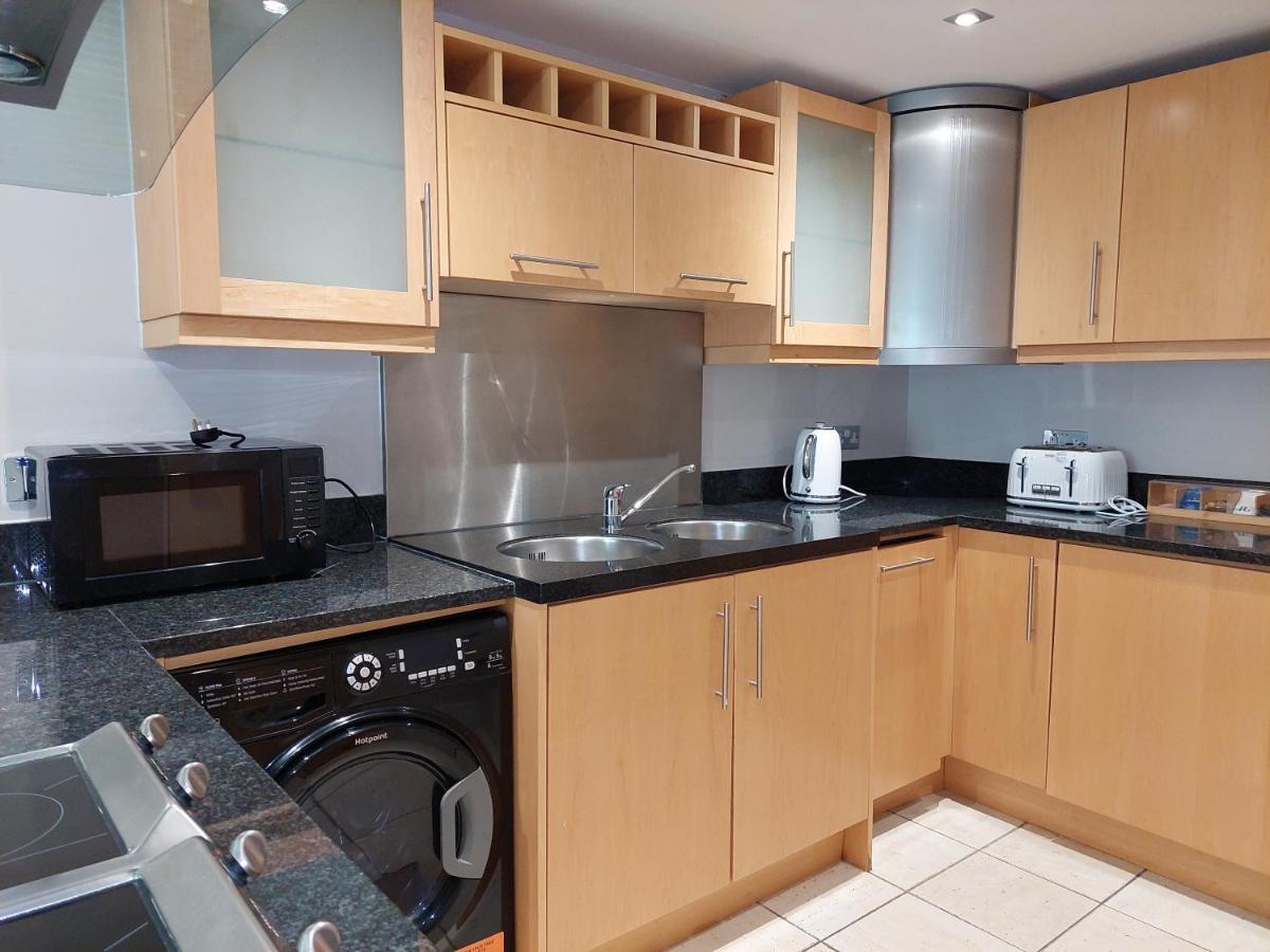 Appartement 1 Bed Suite, Waterside, Canary Wharf Londen
