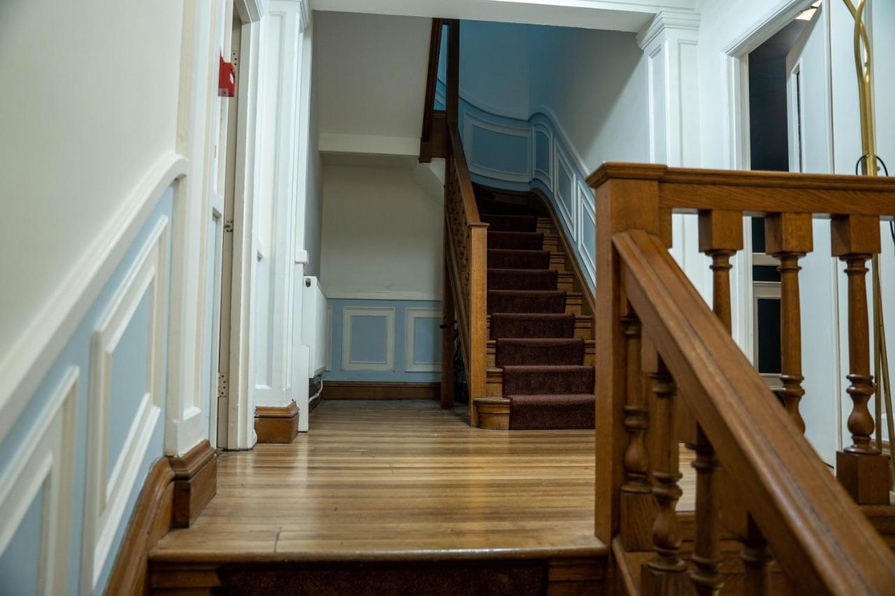 Apartamento Dreamy Loft, Antique Wood Flooring & High Ceilings *
