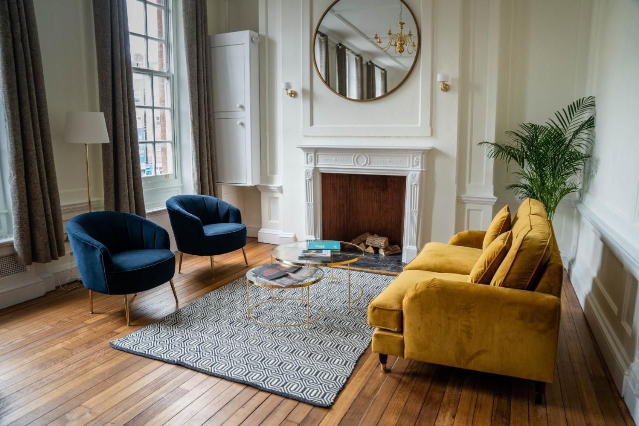 Dreamy Loft, Antique Wood Flooring & High Ceilings Apartamento Londres