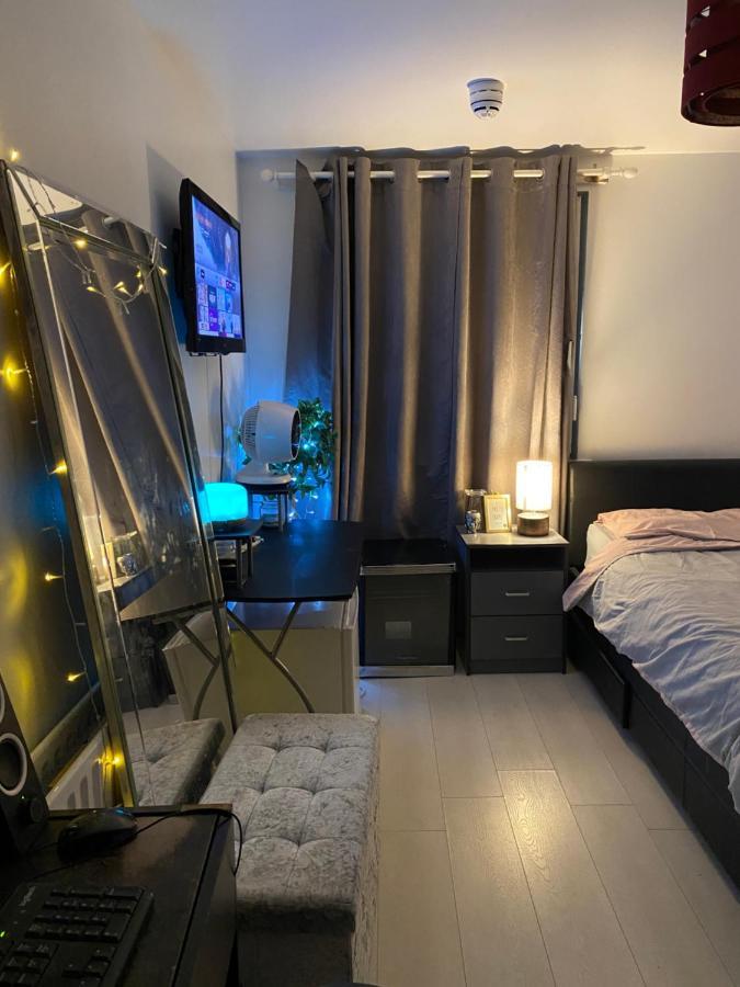 Private - Shared Near The City Hospedagem domiciliar *