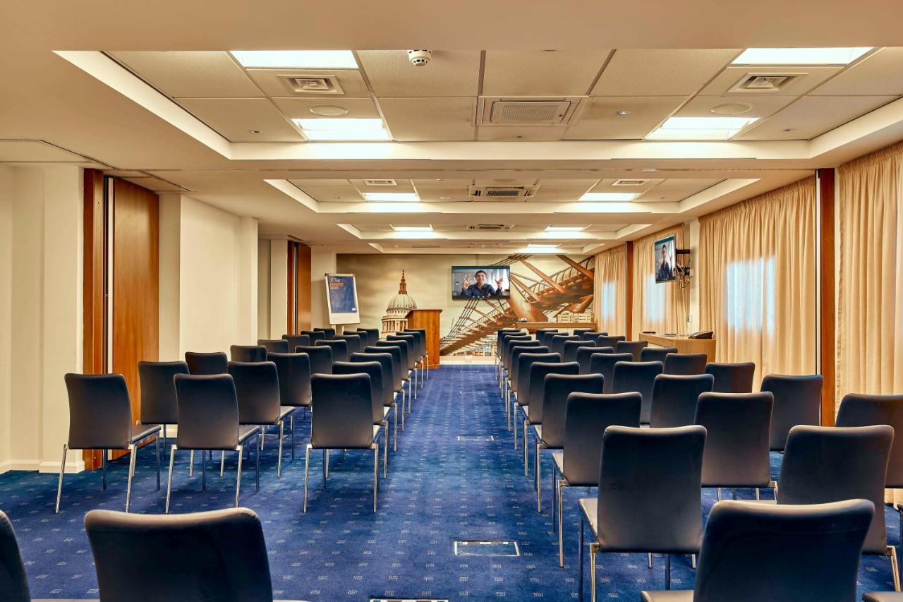 Holiday Express Stratford By Ihg 3* Londres