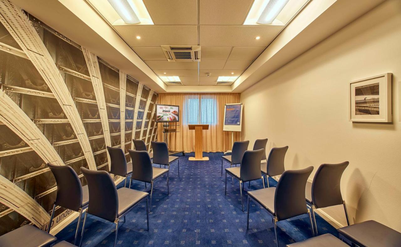 Holiday Express Stratford By Ihg 3* Londres