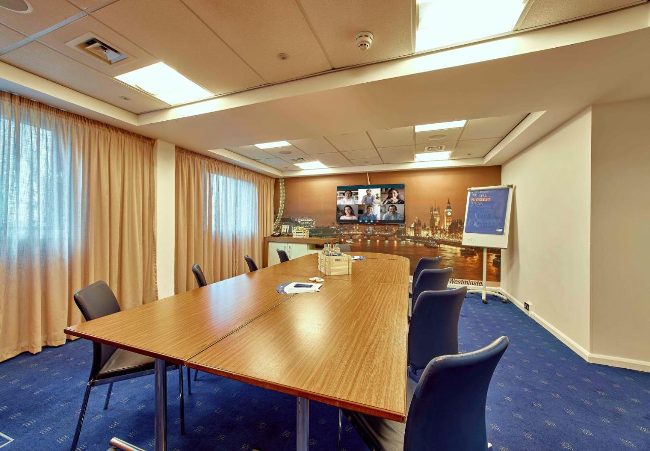 Holiday Express Stratford By Ihg 3*