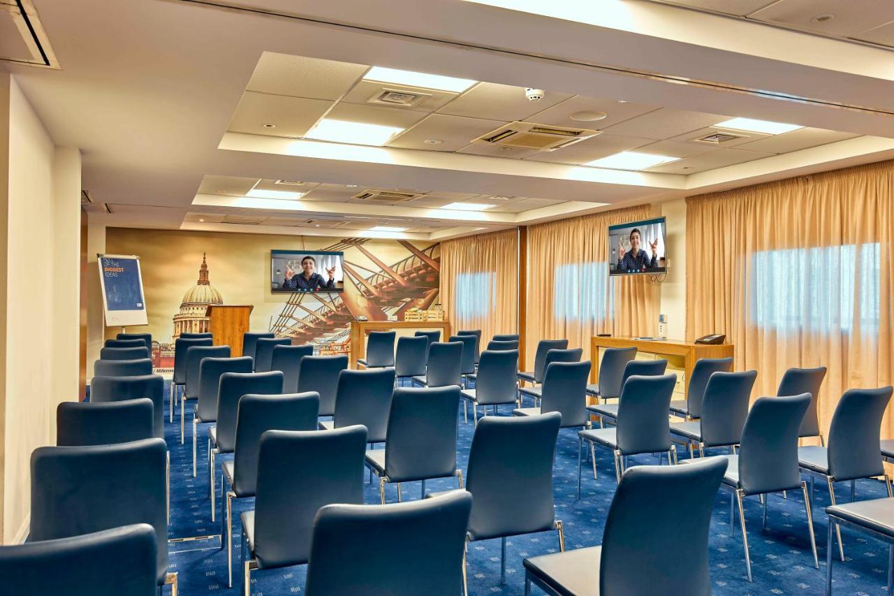 Holiday Express Stratford By Ihg 3* Londres