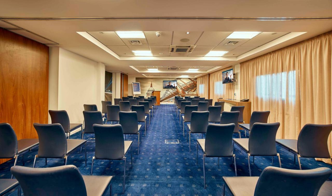 Holiday Express Stratford By Ihg Londres