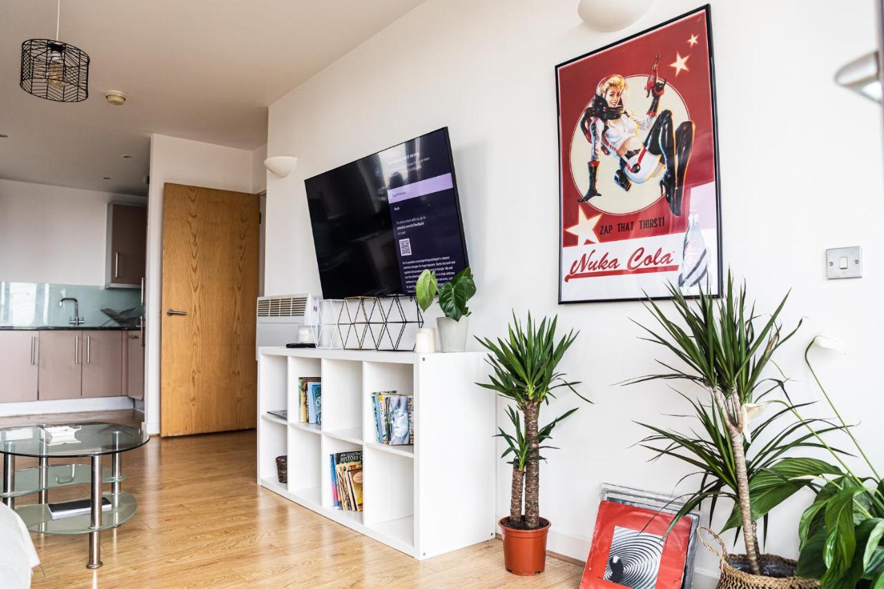 - Shadwell - Wrap Around Balcony W Scenic View