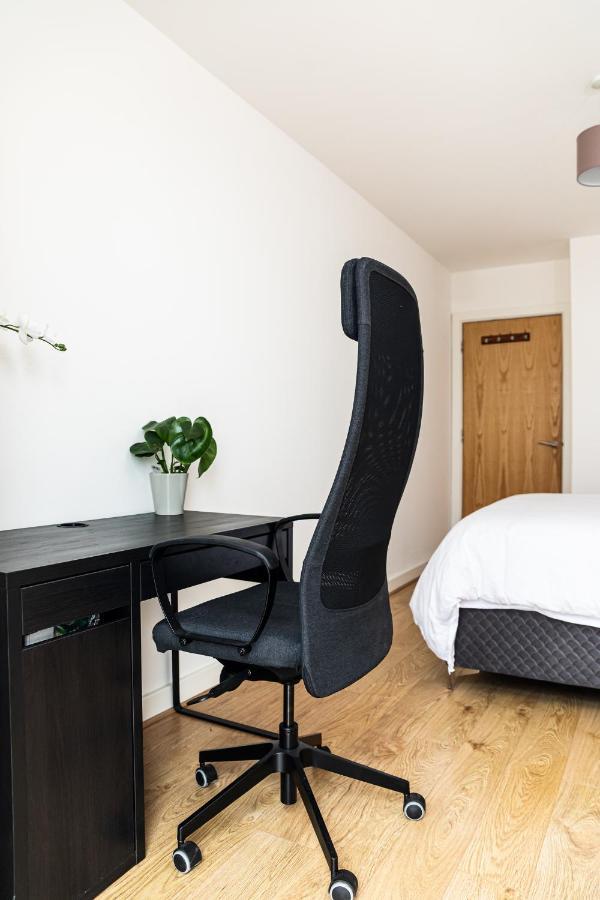 - Shadwell - Wrap Around Balcony W Scenic View Appartement *