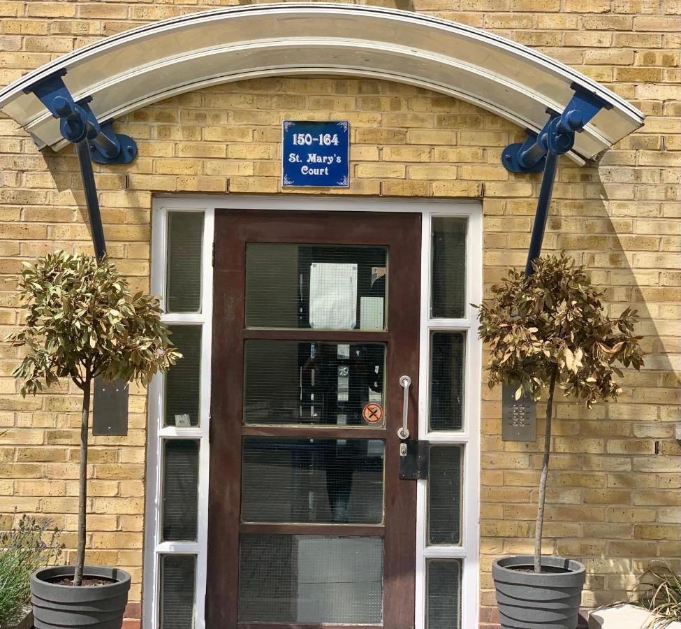 New Cosey 2 Bedroom With Free Parking Londres