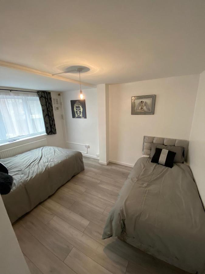 Appartement Lovely 3 Bedroom In The Heart Of Hackney Londen