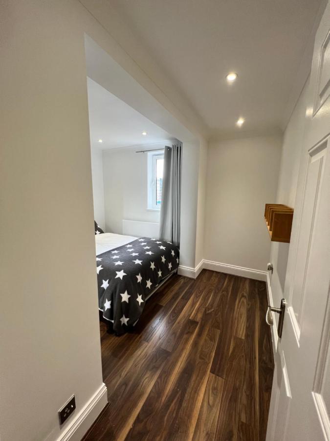 Flo Apartment London