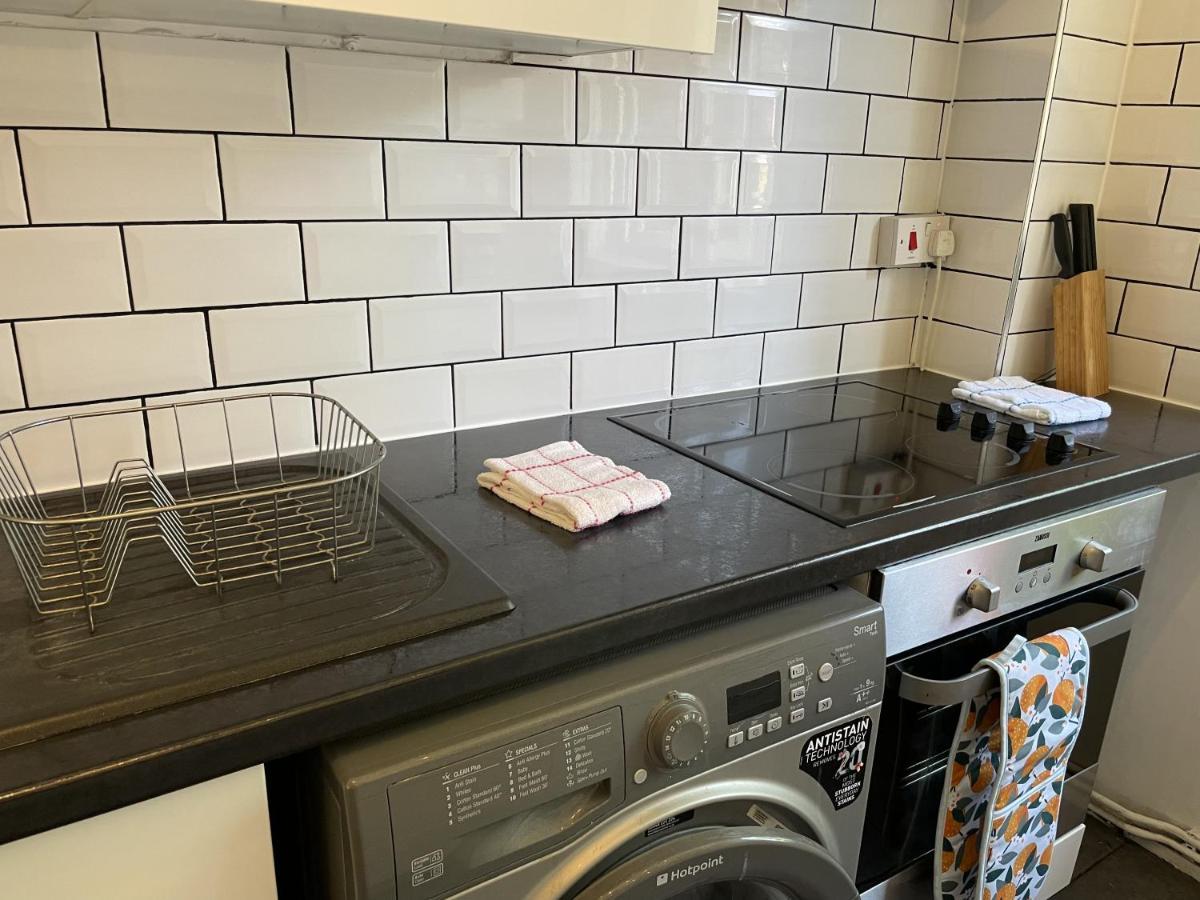 Beautiful Right Off Of Broadway Market *