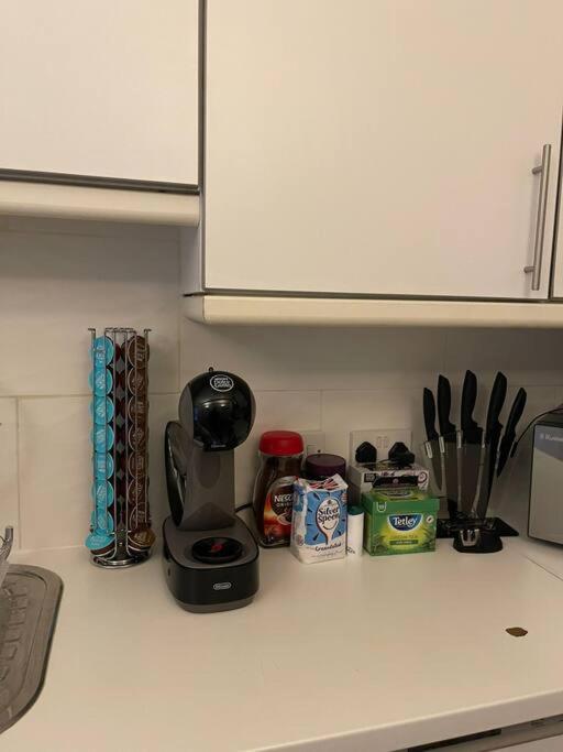2 Bed Flat Outside Liverpool Street Station! Appartement Londen