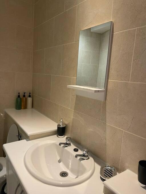 Appartement 2 Bed Flat Outside Liverpool Street Station! Londen