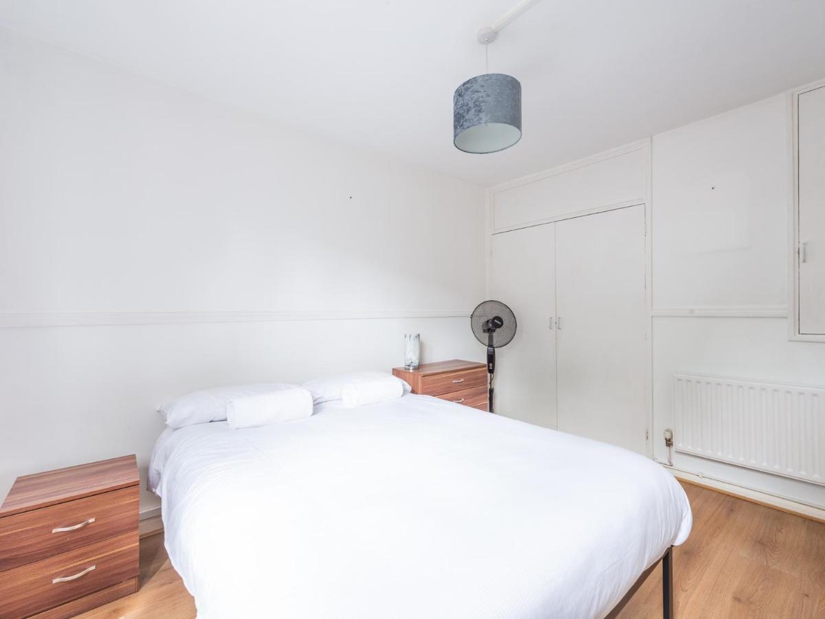 Apartment Sootheus - Cosy Surrey Quays London