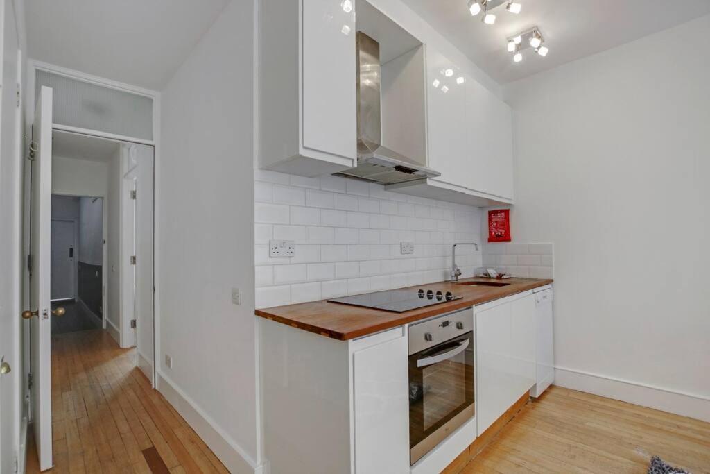 Apartment Flat C, Old Street London