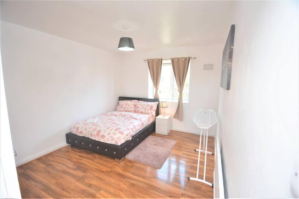 Apartamento Zone 2 Two Bedroom Londres