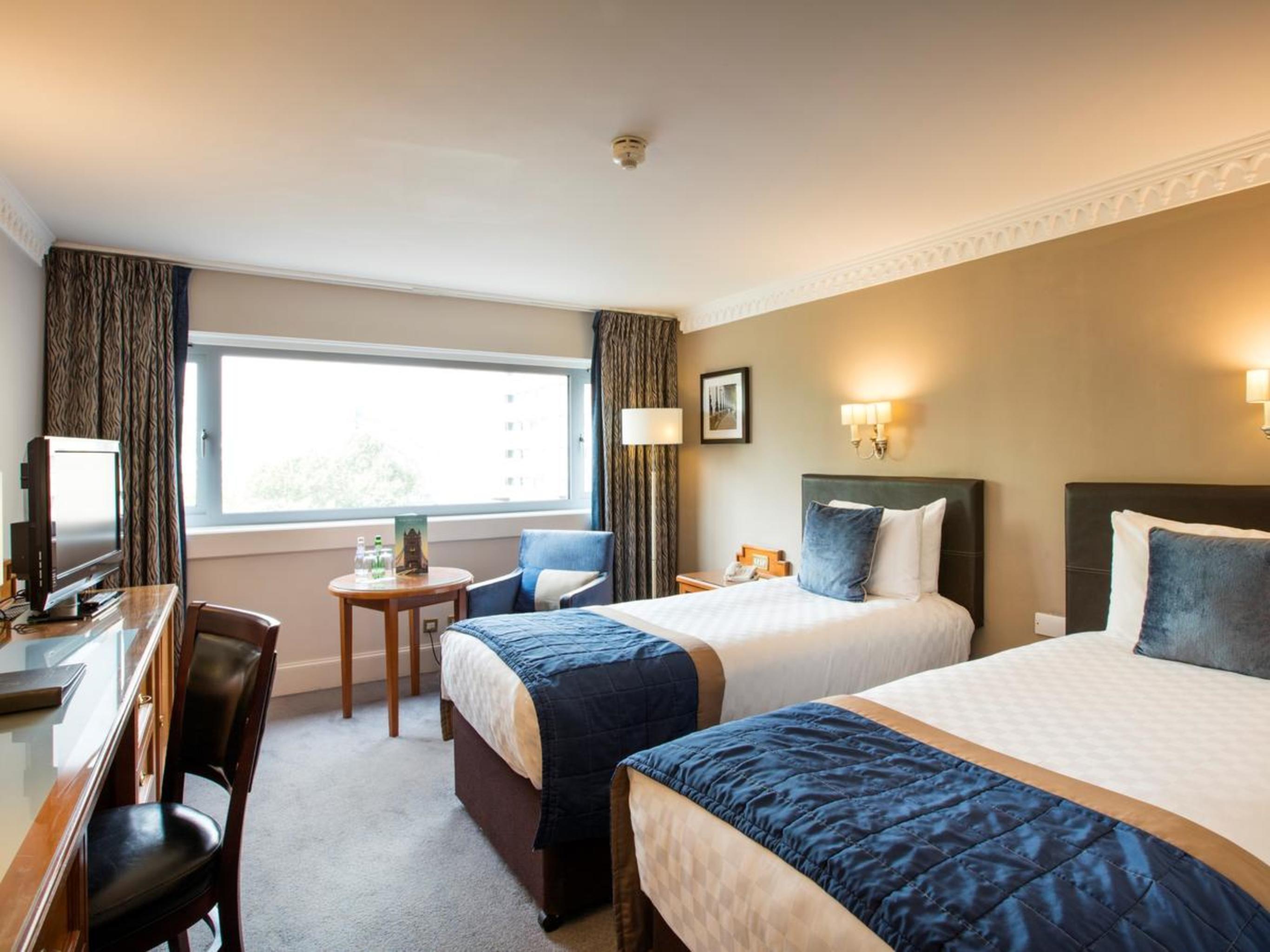 The Tower Hotel, By Thistle 4* Londen