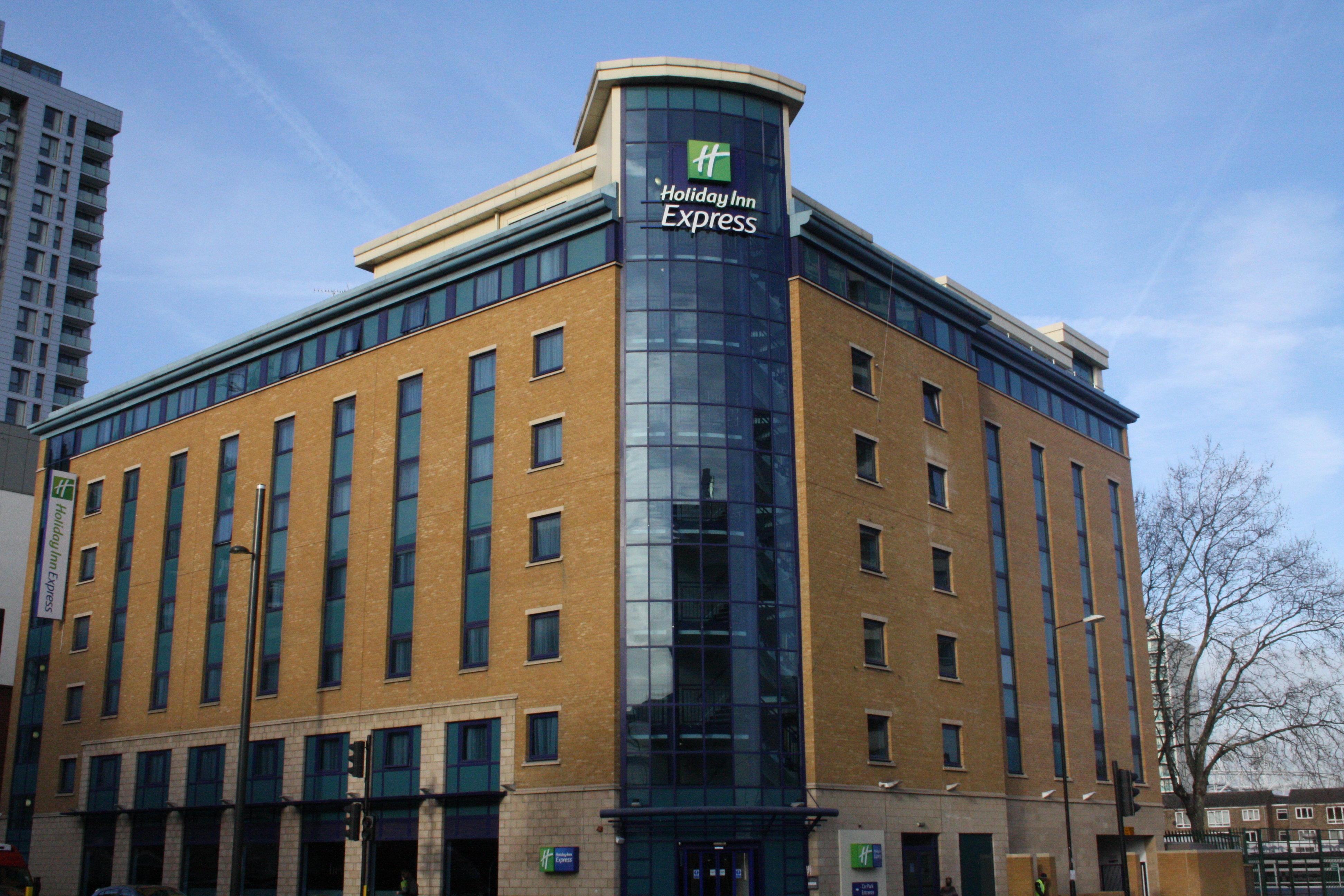 Hotel Holiday Express Stratford By Ihg