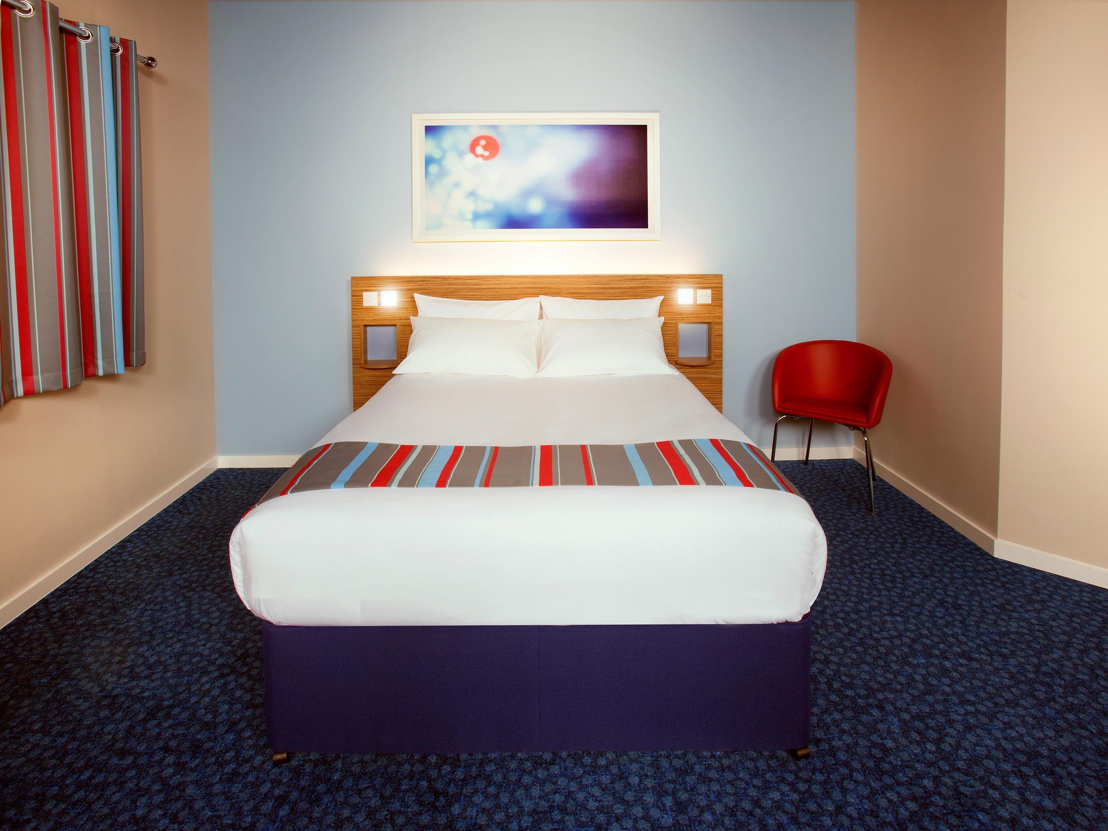 Travelodge Central City Road Hotel 3*