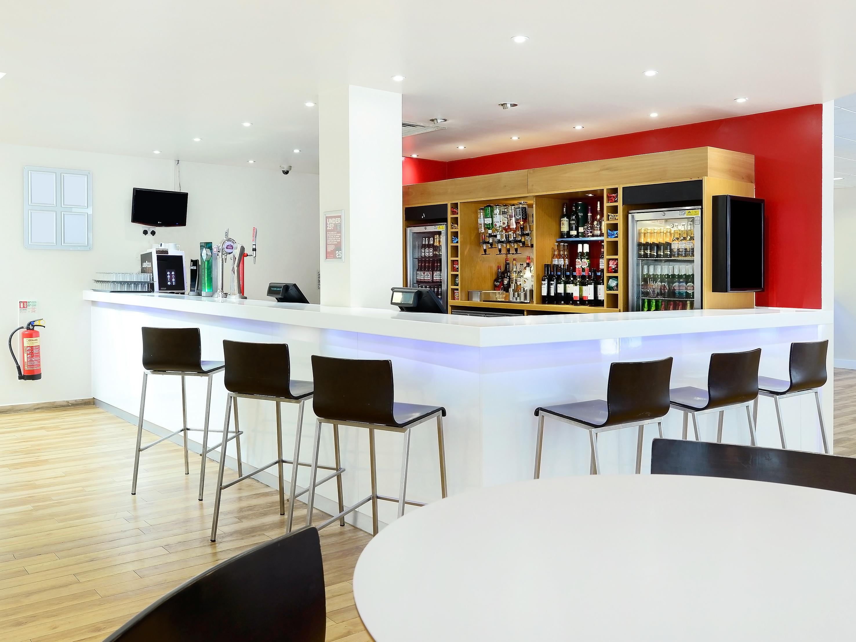 Hotel Travelodge Central City Road Londres