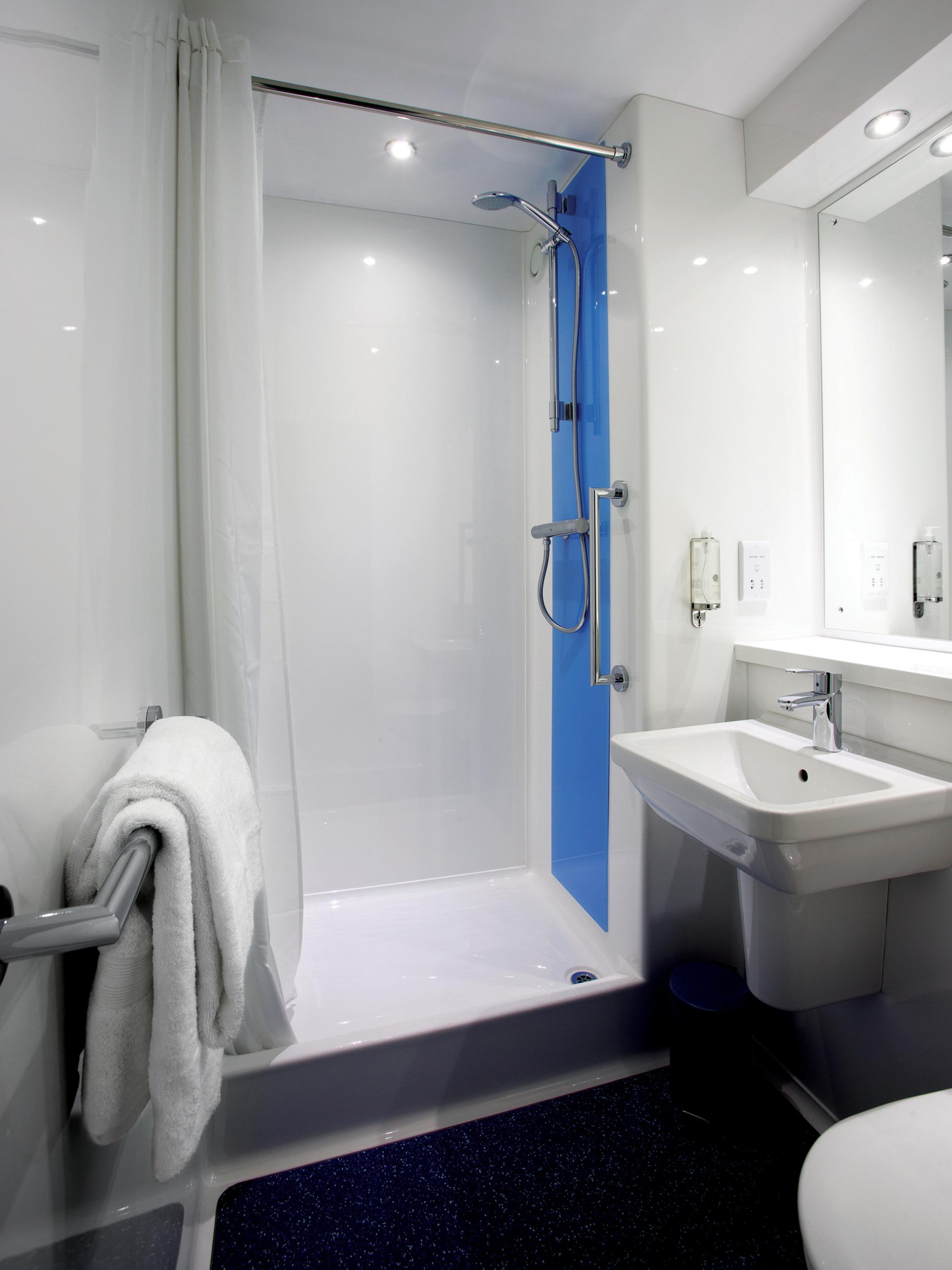 Travelodge Central City Road Hotel