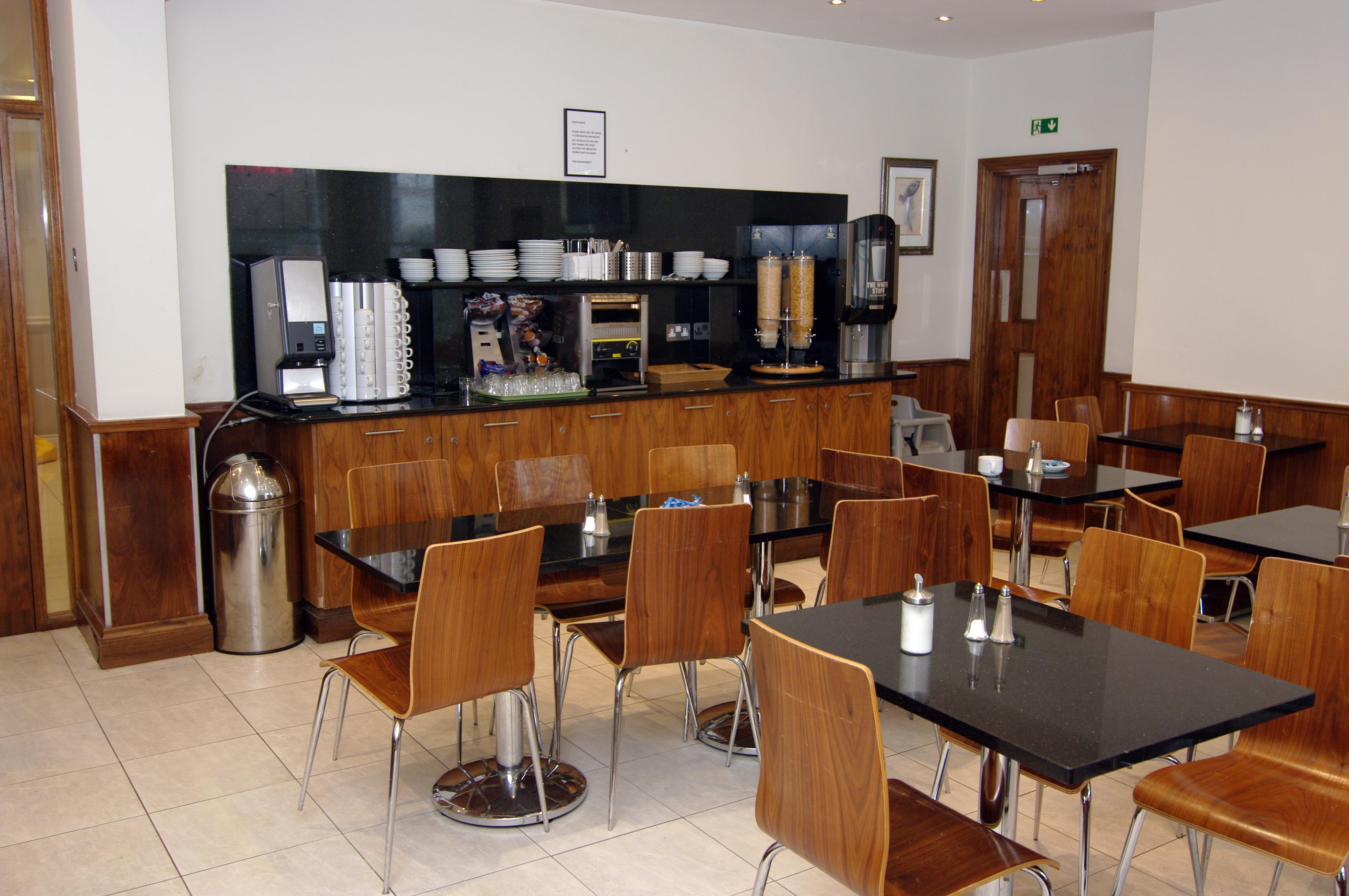 Westbury 3* London
