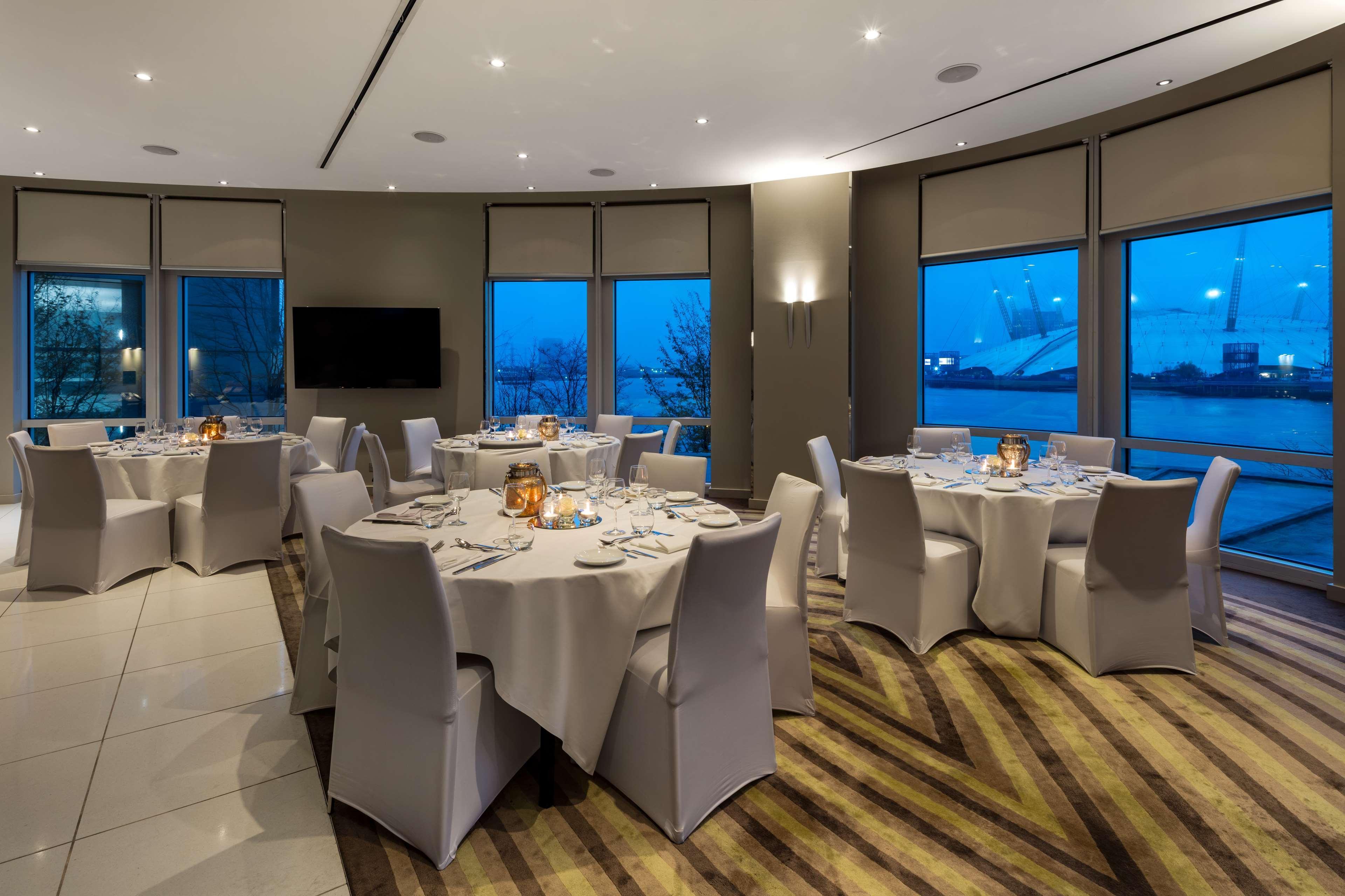 Hotel Radisson Blu Hotel, Canary Wharf East 4*