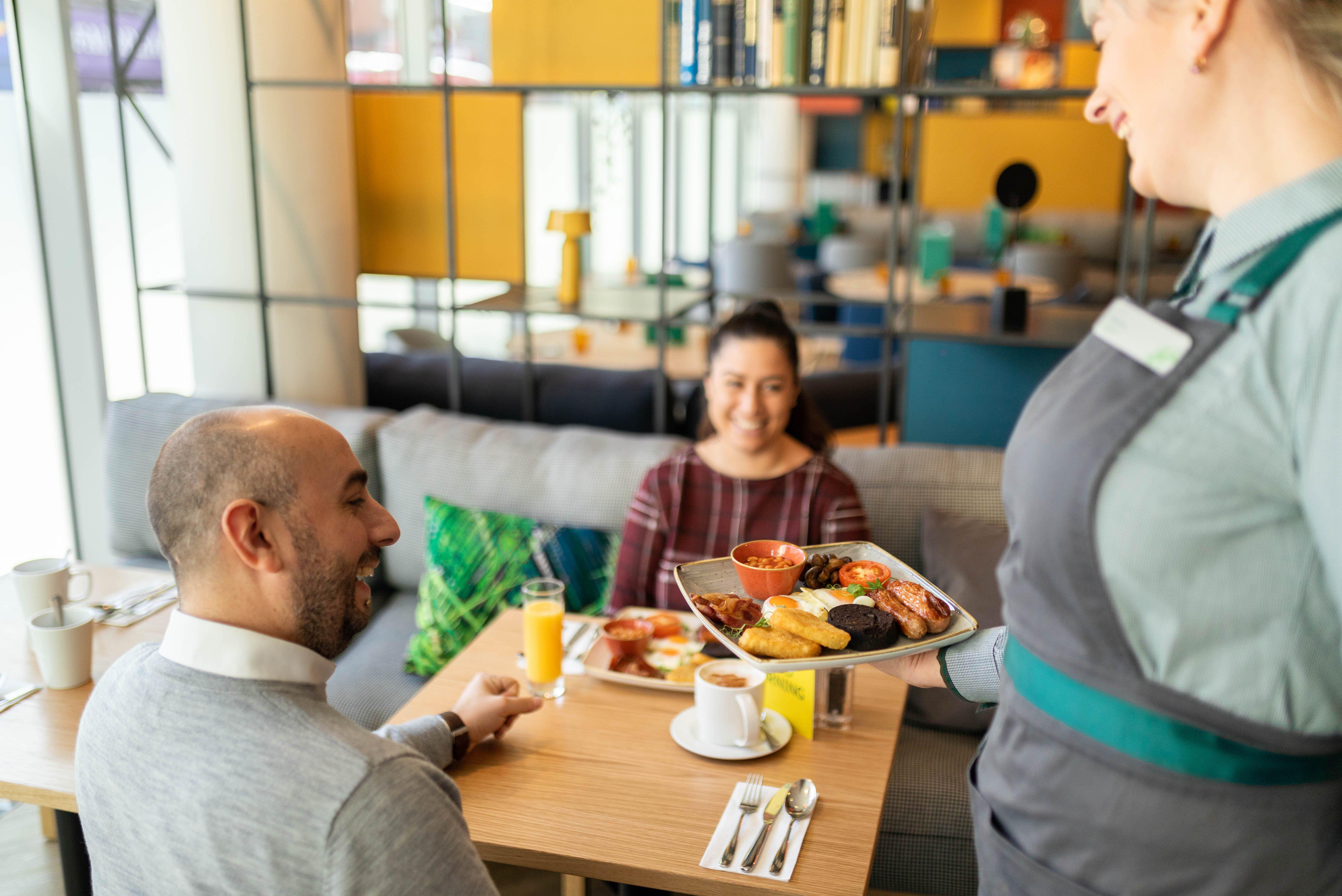 - Whitechapel By Ihg 4* London