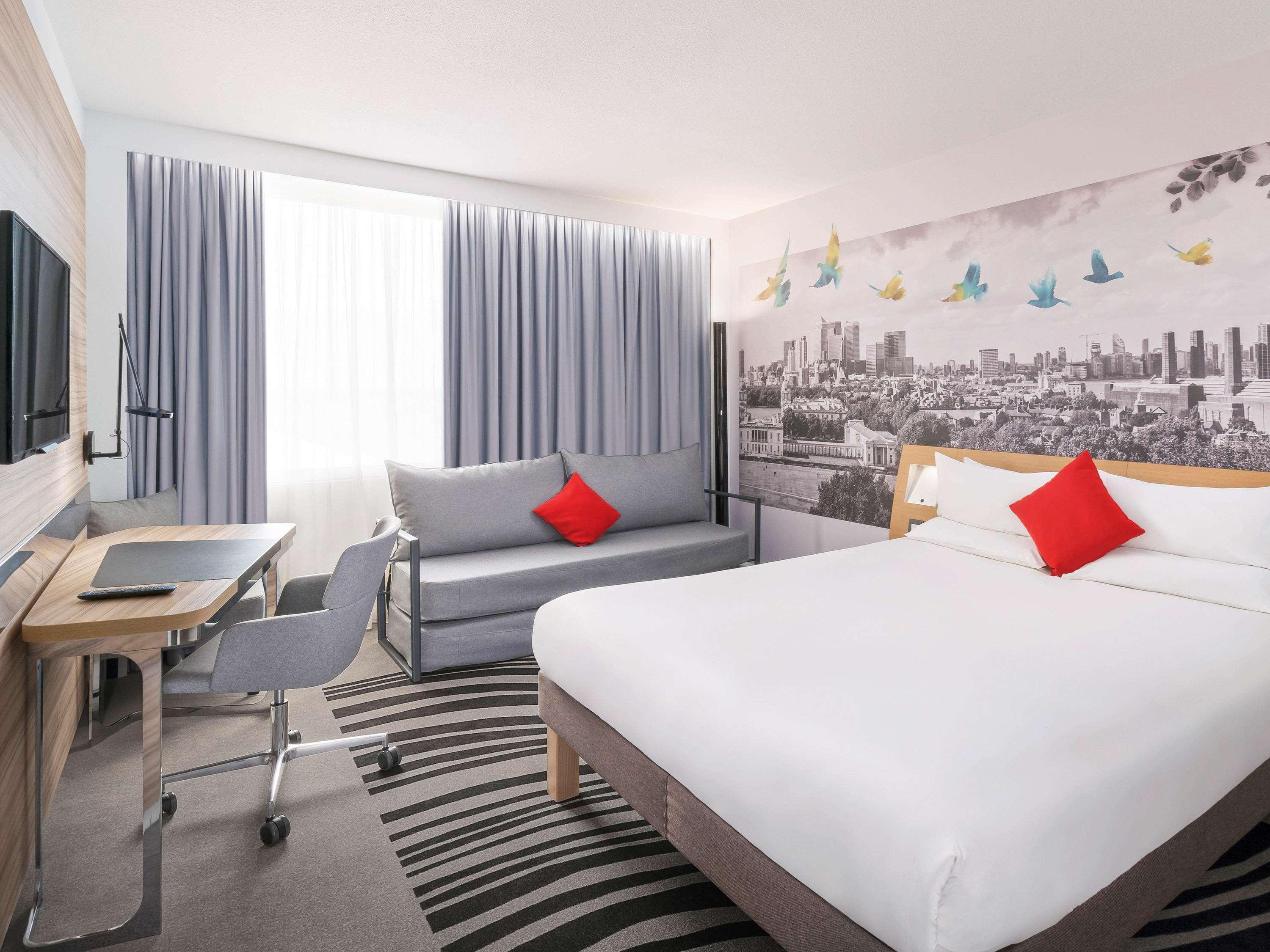 Novotel Excel Hotel